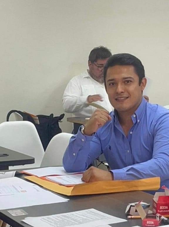 VIOLENTO ASALTO A CANDIDATO DE MC