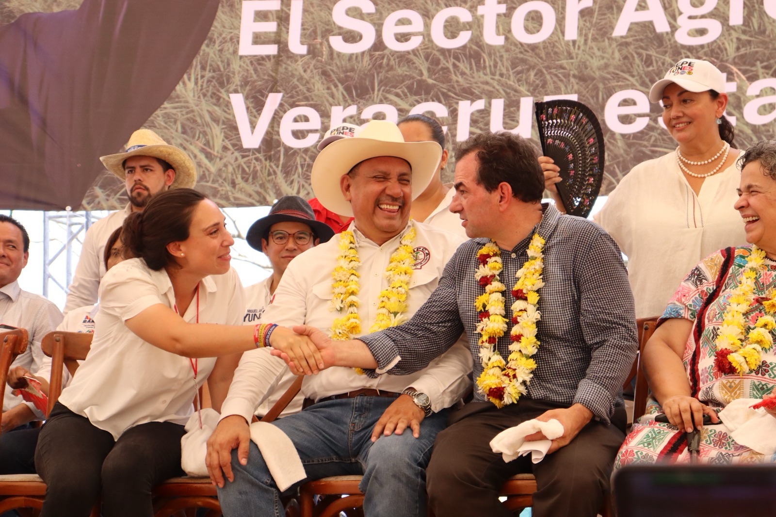 “El campo veracruzano no aguanta un minuto más de abandono” Mariana Ríos se comprometió a impulsar fondos para el campo del distrito 19