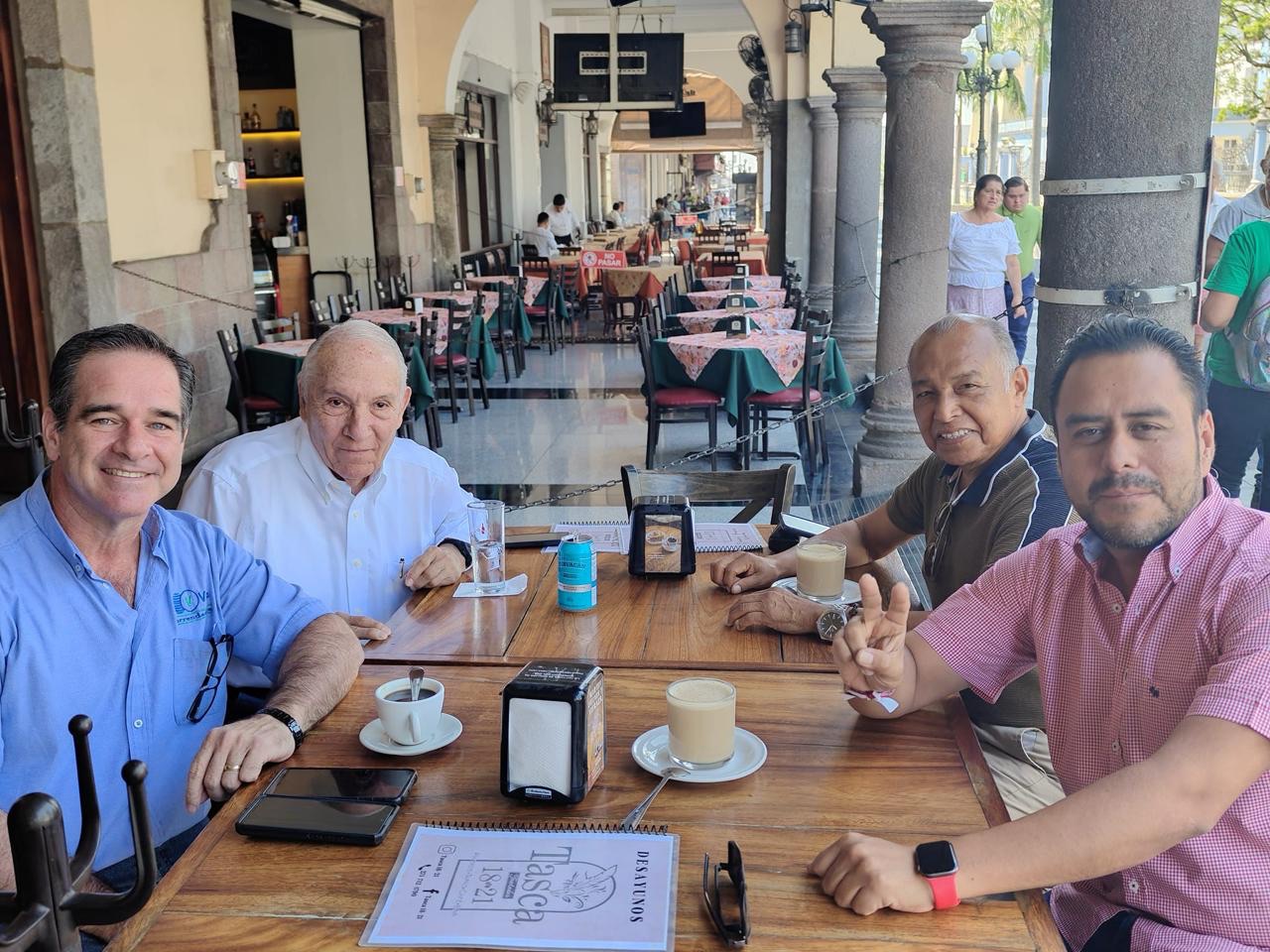 SIGUEN “REVIVIENDO” MUERTOS POLÍTICOS