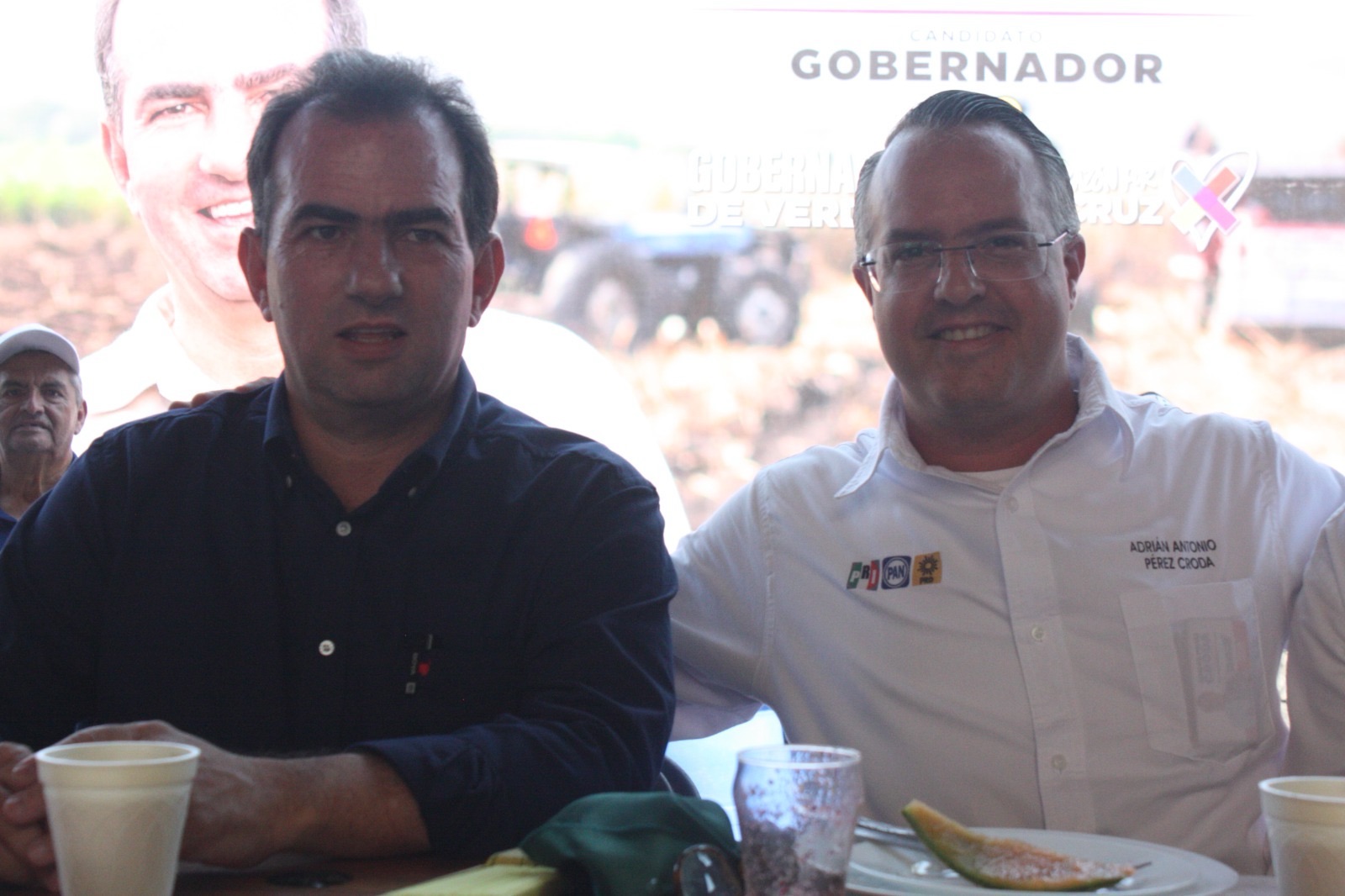 ADRIÁN PÉREZ CRODA SE REUNIRÁ CON XÓCHITL GÁLVEZ Y PEPE YUNES EN EL COLISEO LA CONCORDIA DE ORIZABA.