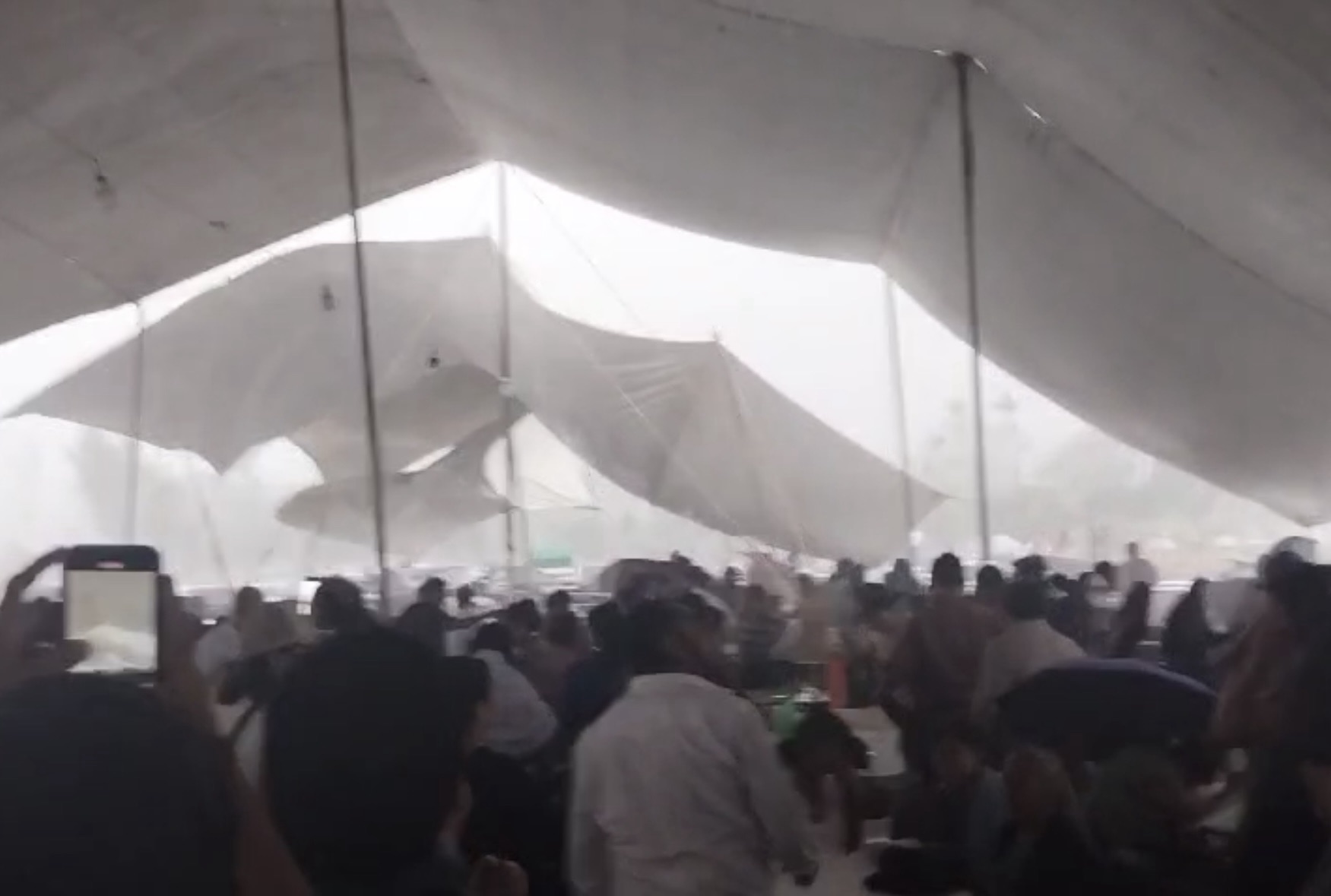 SE LE AGUADÓ LA FIESTA A JUANITO TRESS