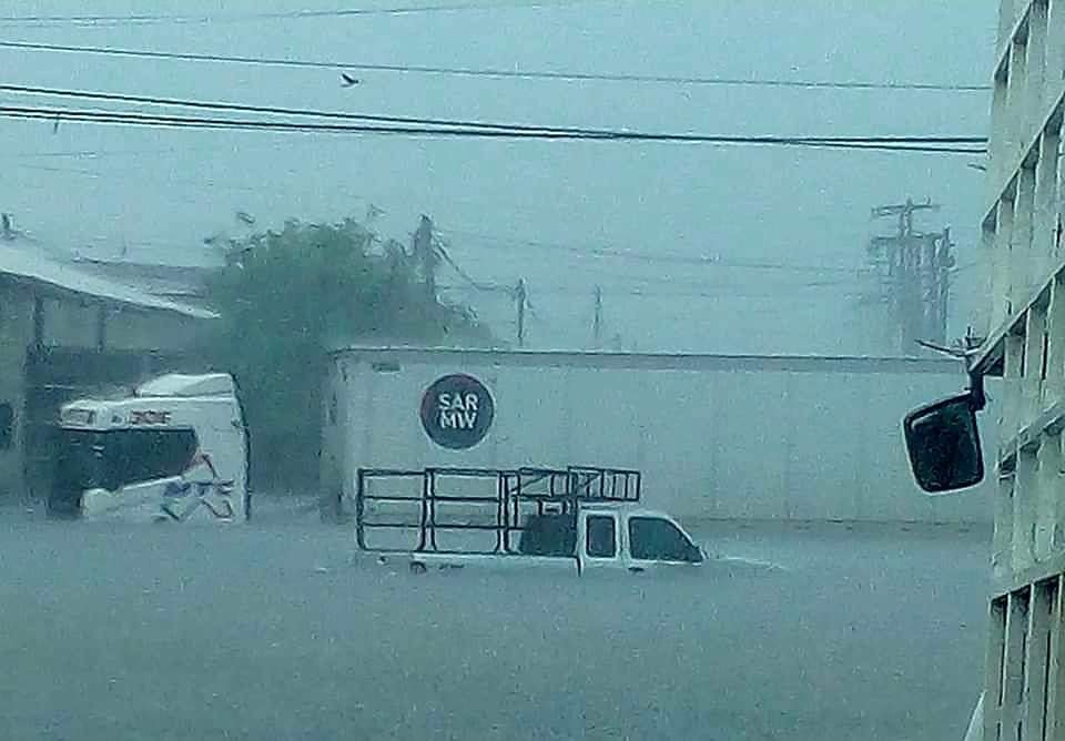 BAJO EL AGUA EL PUERTO Y BOCA