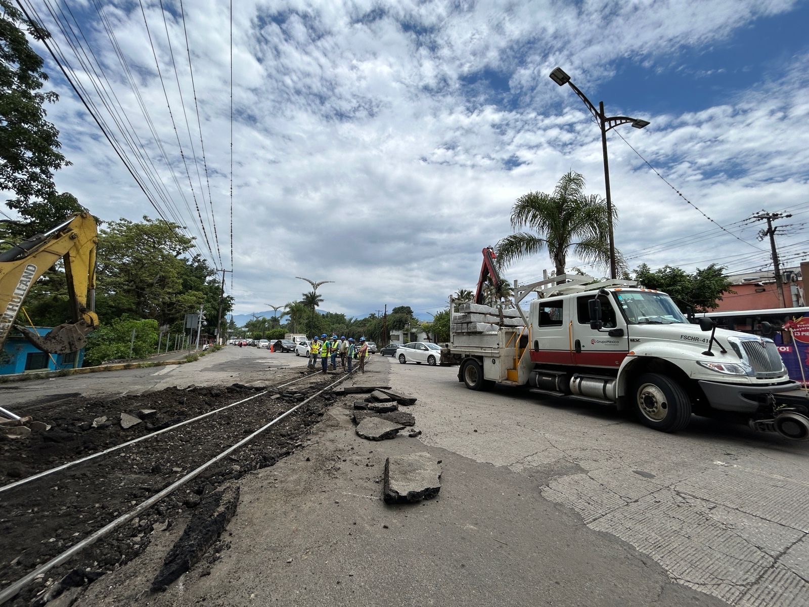 Repara Ferrosur en coordinación con Ayuntamientos vías del tren a la altura del Crucero Nacional, habrá cierre de circulación en bulevar Fortín-Córdoba