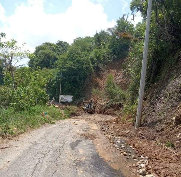 LLUVIAS DEJA DERRUMBES EN CUATRO MUNICIPIOS