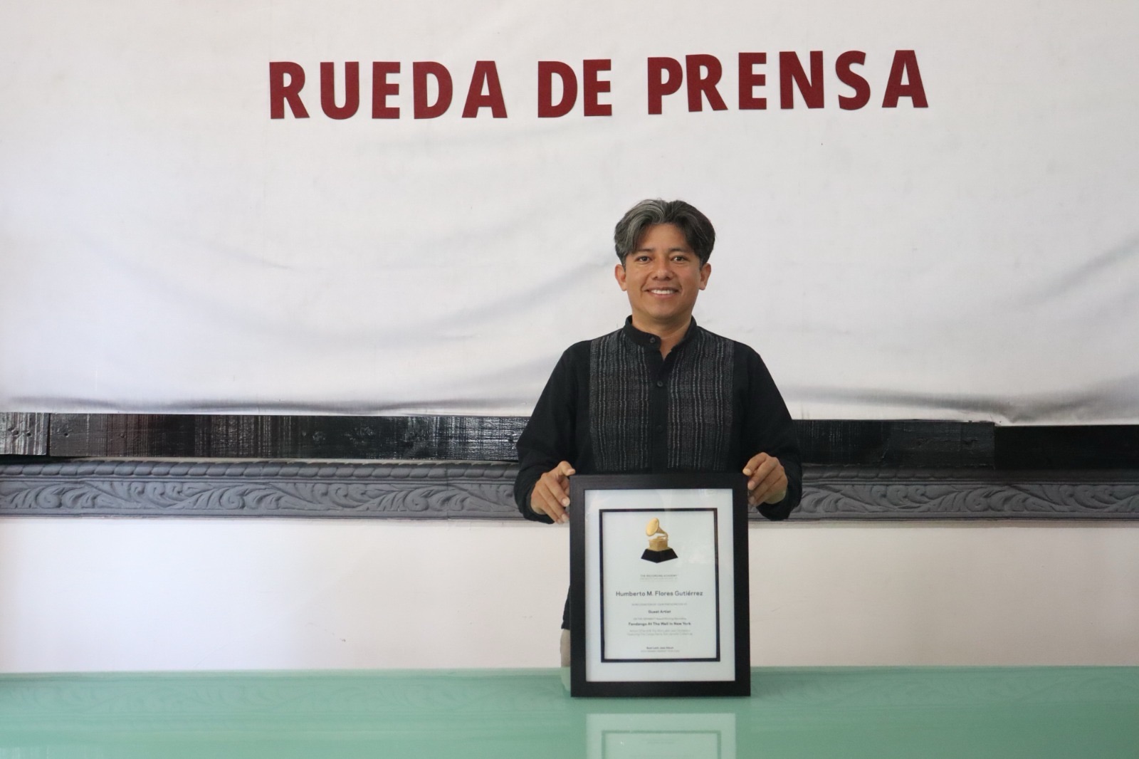 Es Humberto Flores Gutiérrez orgullo fortinense, ganador del Grammy con «Fandango at the wall in New York»