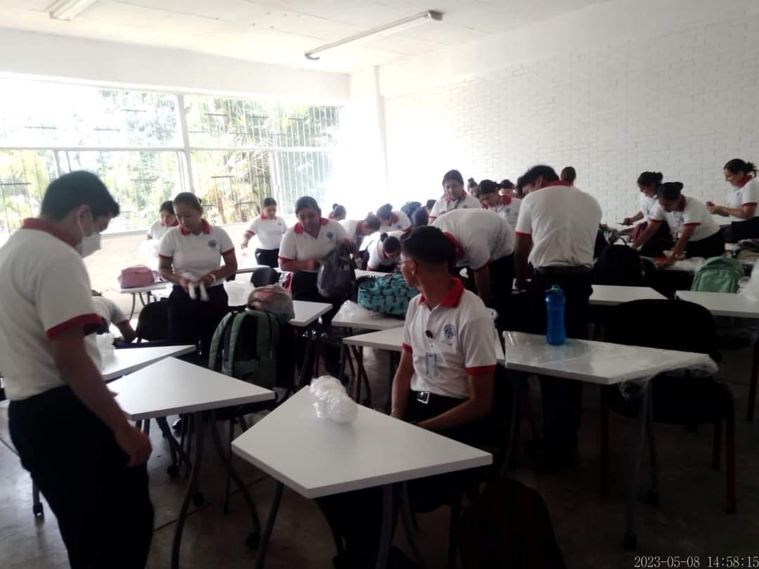 NIEGAN TÍTULOS A ALUMNOS DE ESCUELA DE ENFERMERÍA