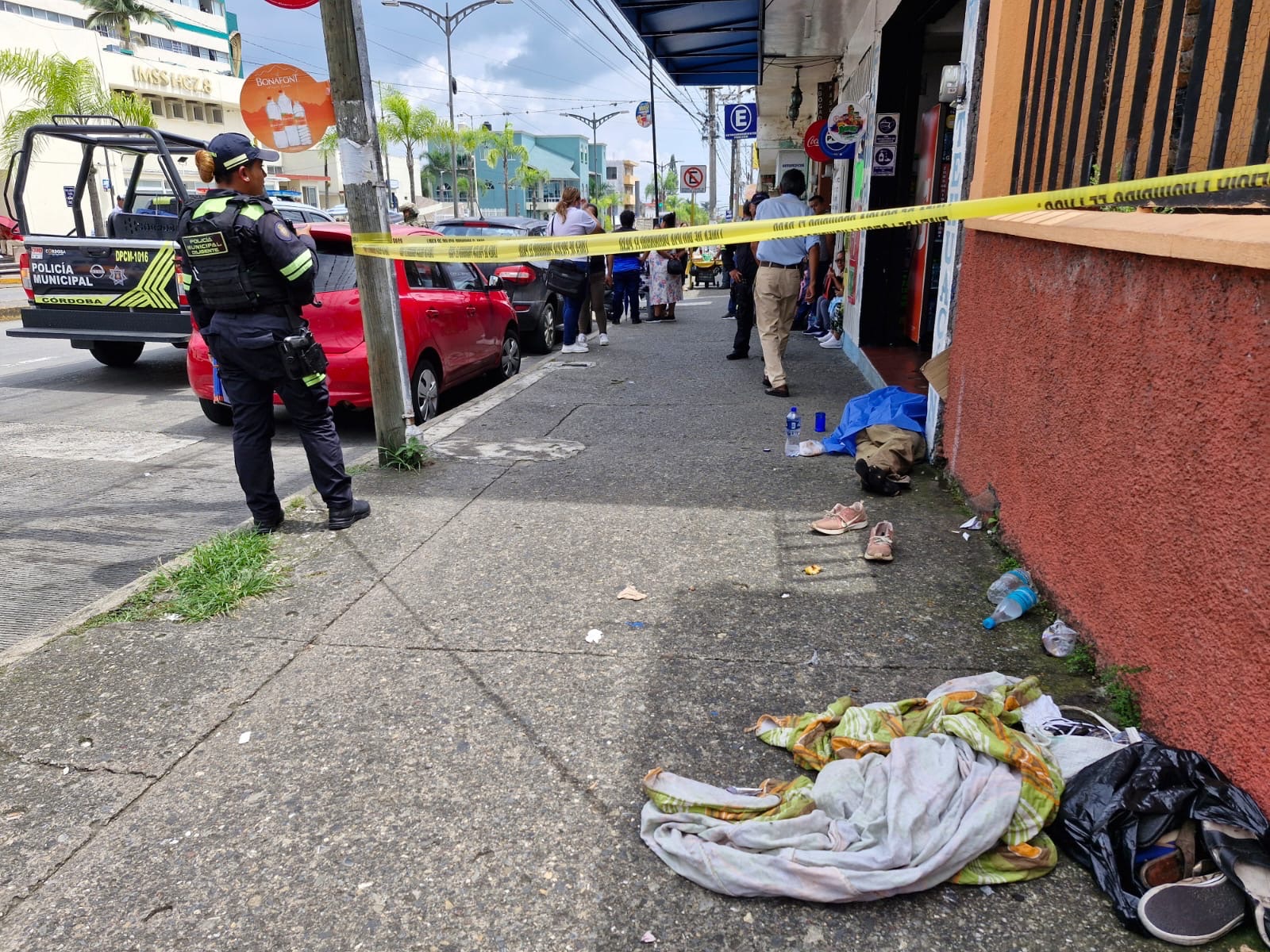 OCTOGENARIO MUERE EN VÍA PÚBLICA