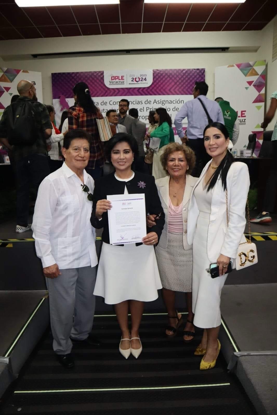 SE QUEDA ELIZABETH MORALES SIN DIPUTACIÓN