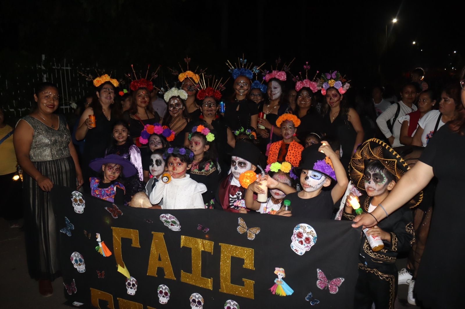 Exitoso desfile de catrinas en Fortín