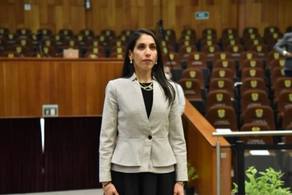 TRASCIENDE RENUNCIA DE VERÓNICA HERNÁNDEZ EN LA FISCALÍA