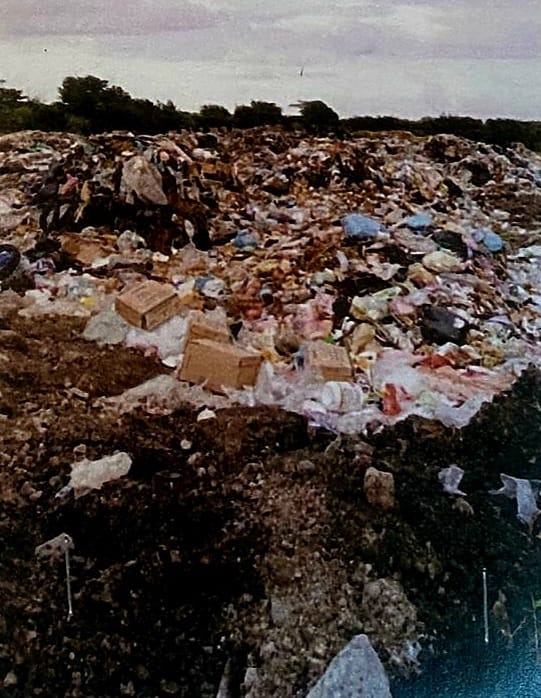 AYUNTAMIENTO DE PASO DEL MACHO CONTAMINA PREDIO PARTICULAR