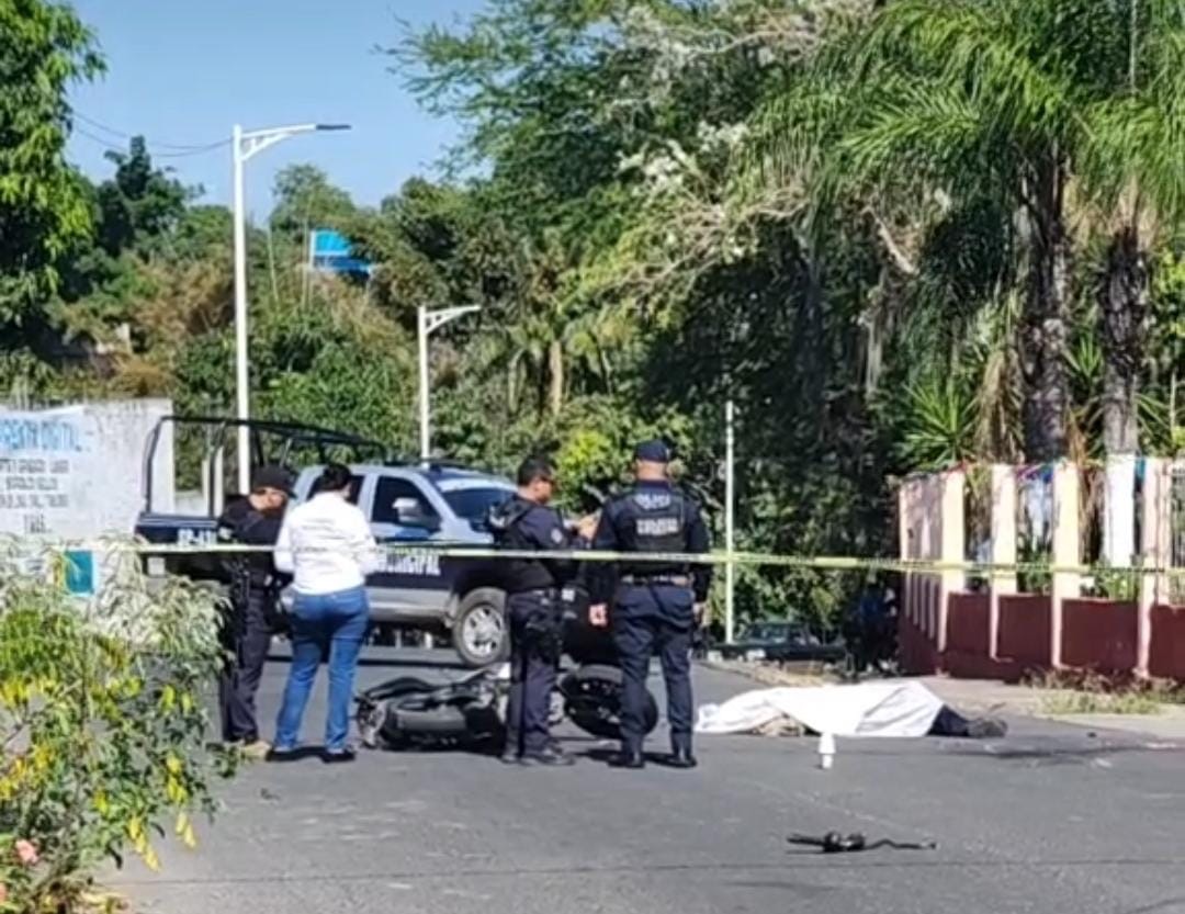 SE MATA MOTOCICLISTA AL CHOCAR DE FRENTE
