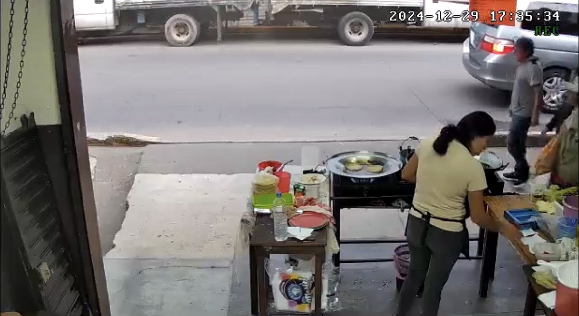 Comerciante es agredida con aceite caliente en la colonia Revolución