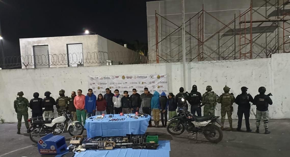 EJECUTAN CUATRO CATEOS Y DETENIEN A 12 PERSONAS