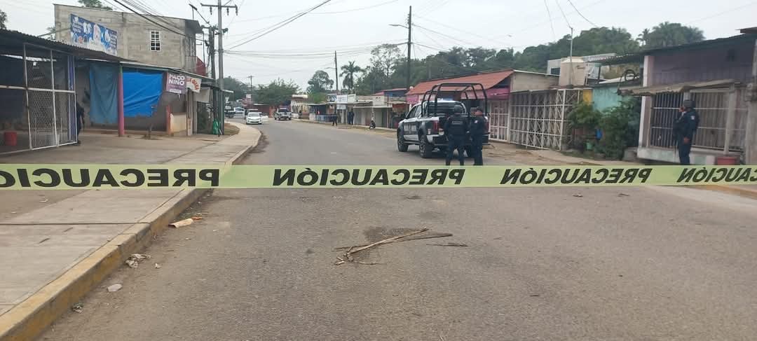 MUEREN CUATRO POLICÍAS EN ATAQUE ARMADO