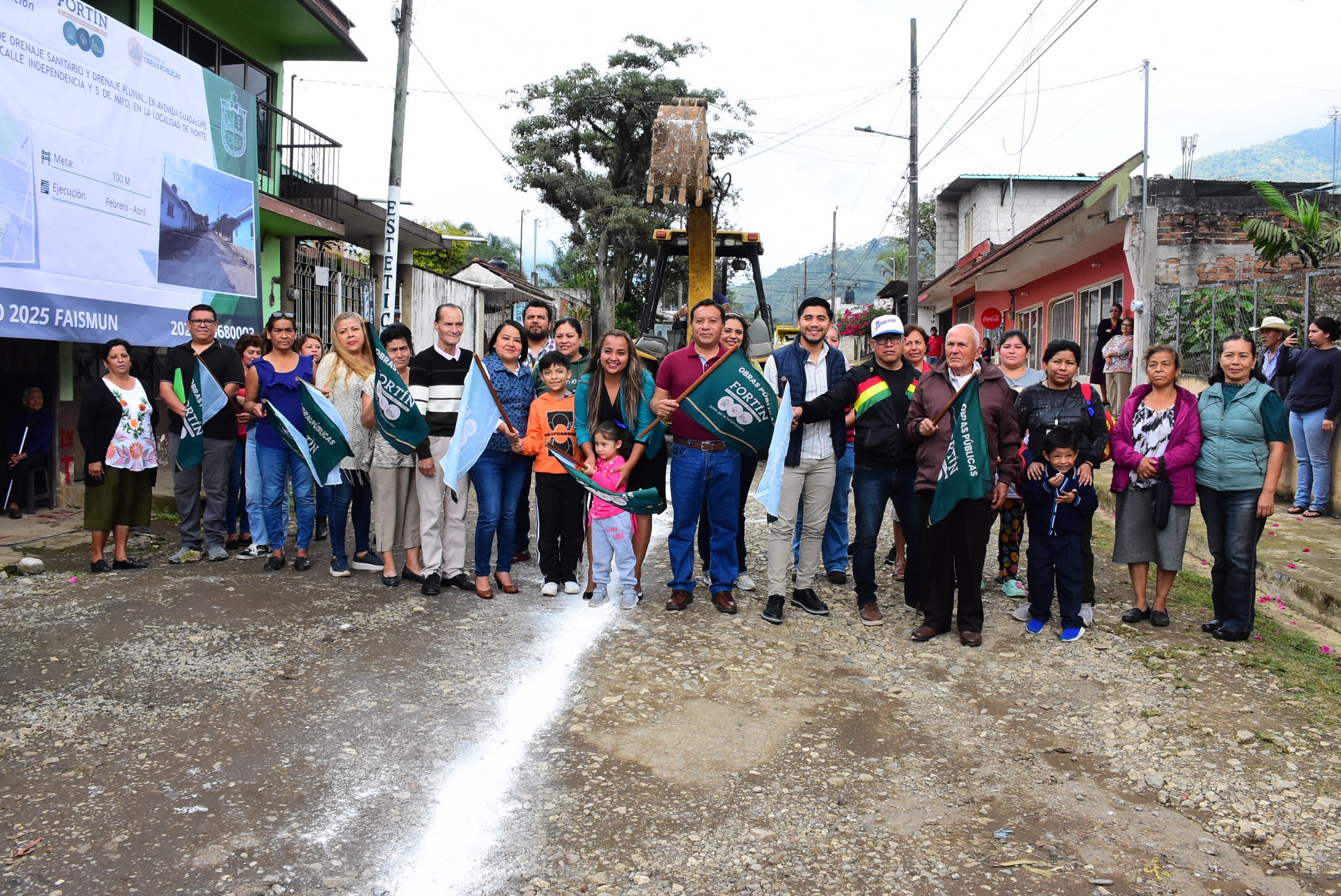 Autoridades dan banderazo a paquete de Obras 2025