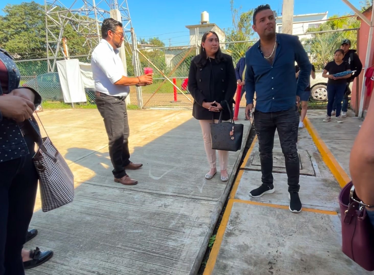 BUSCAN DESTITUIR A DIRECTORA DE COBAEV DE FORTÍN