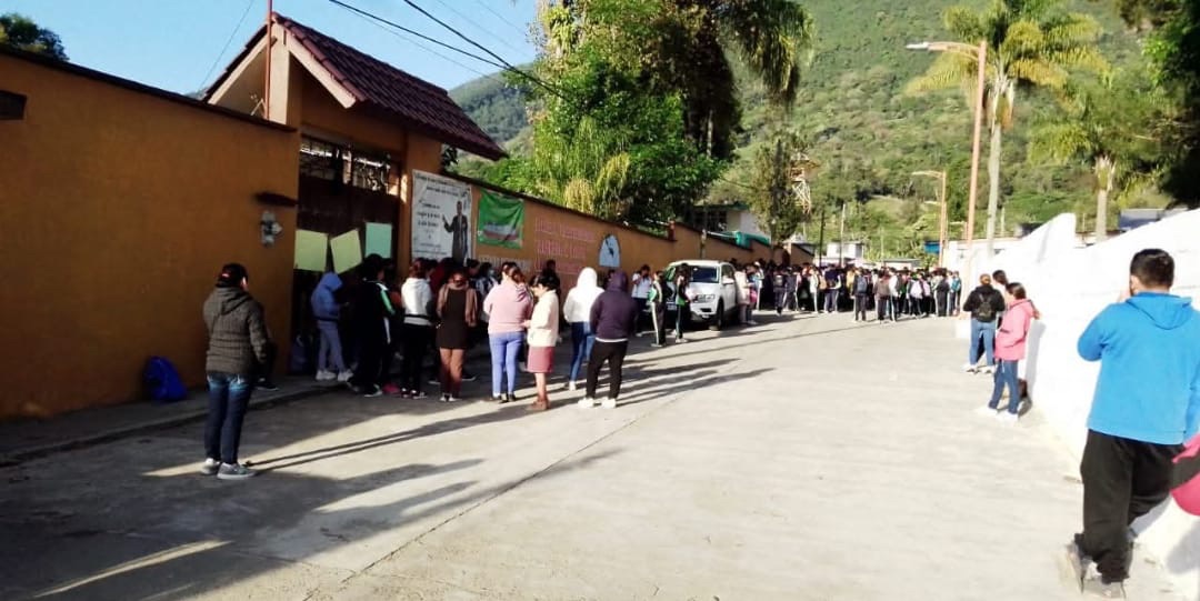 EN LA MIRA MAESTRO POR PRESUNTO ACOSO SEXUAL