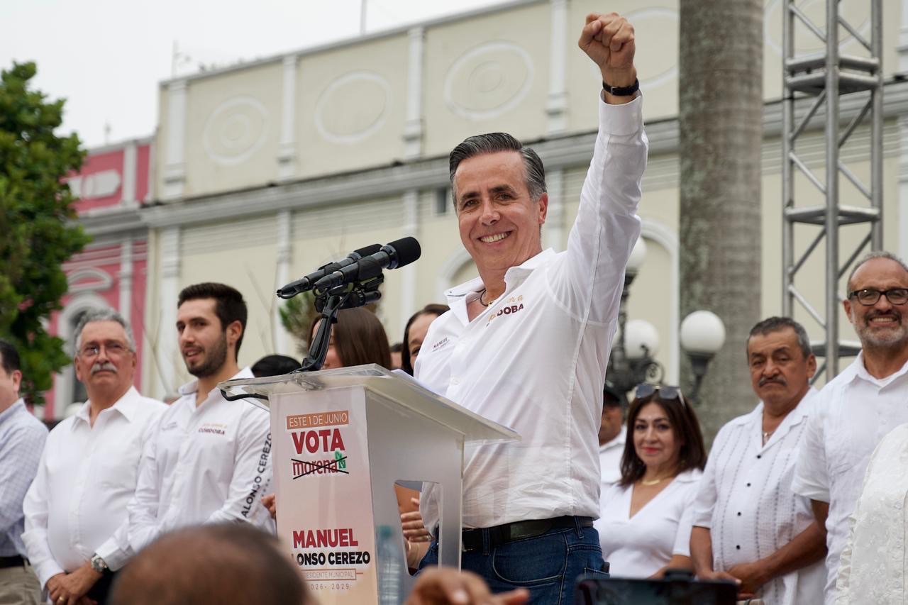 Arrancan Manuel Alonso, Morena-PVEM, campaña con un lleno total en el Parque 21 de mayo