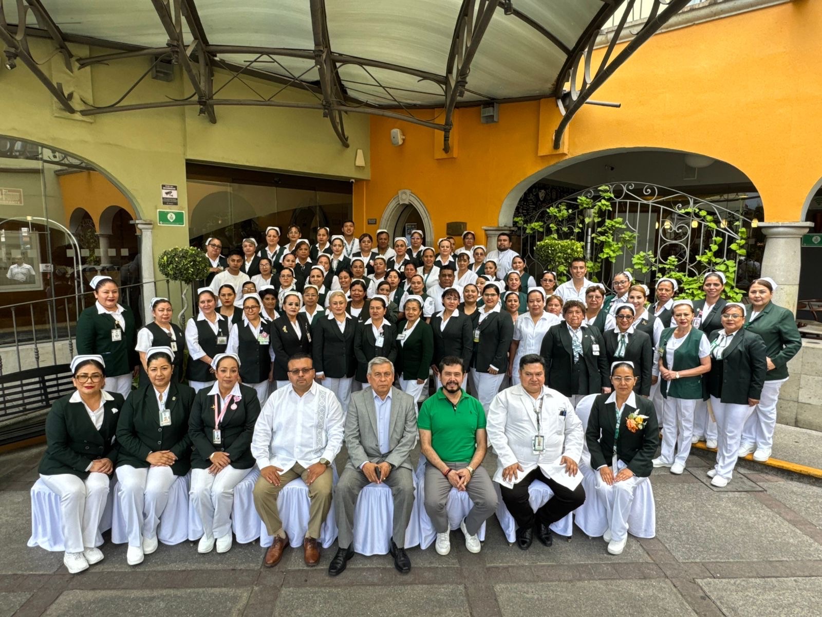 Entrega Veracruz Sur reconocimientos al Mérito de Enfermería 2024