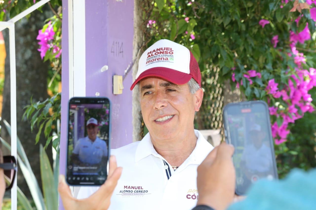 ¿Harto de los baches, las calles sin luz y la falta de agua?Esto propone Manuel Alonso para cambiar Córdoba