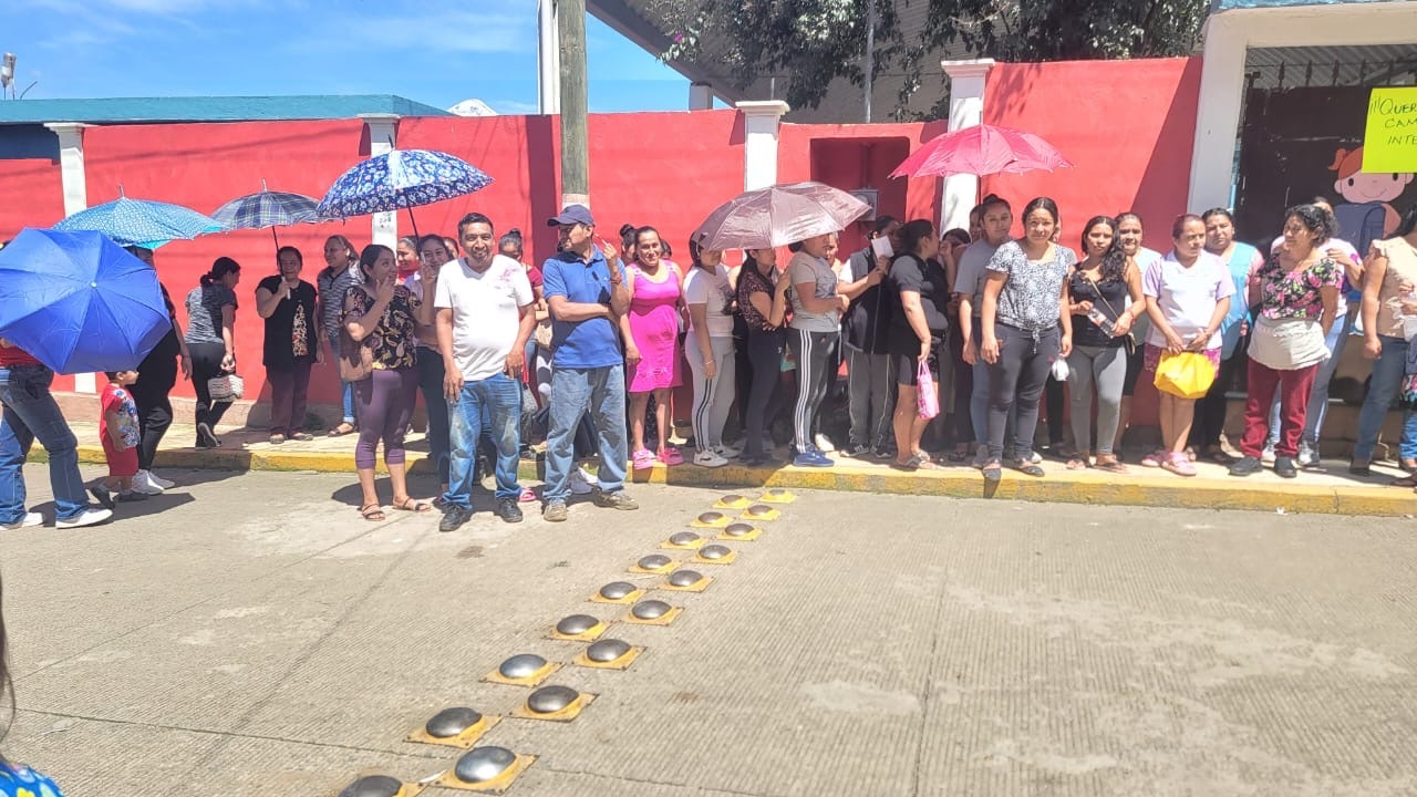 DORA GALICIA NIEGA APOYO A ESCUELA DE PRESIDIO