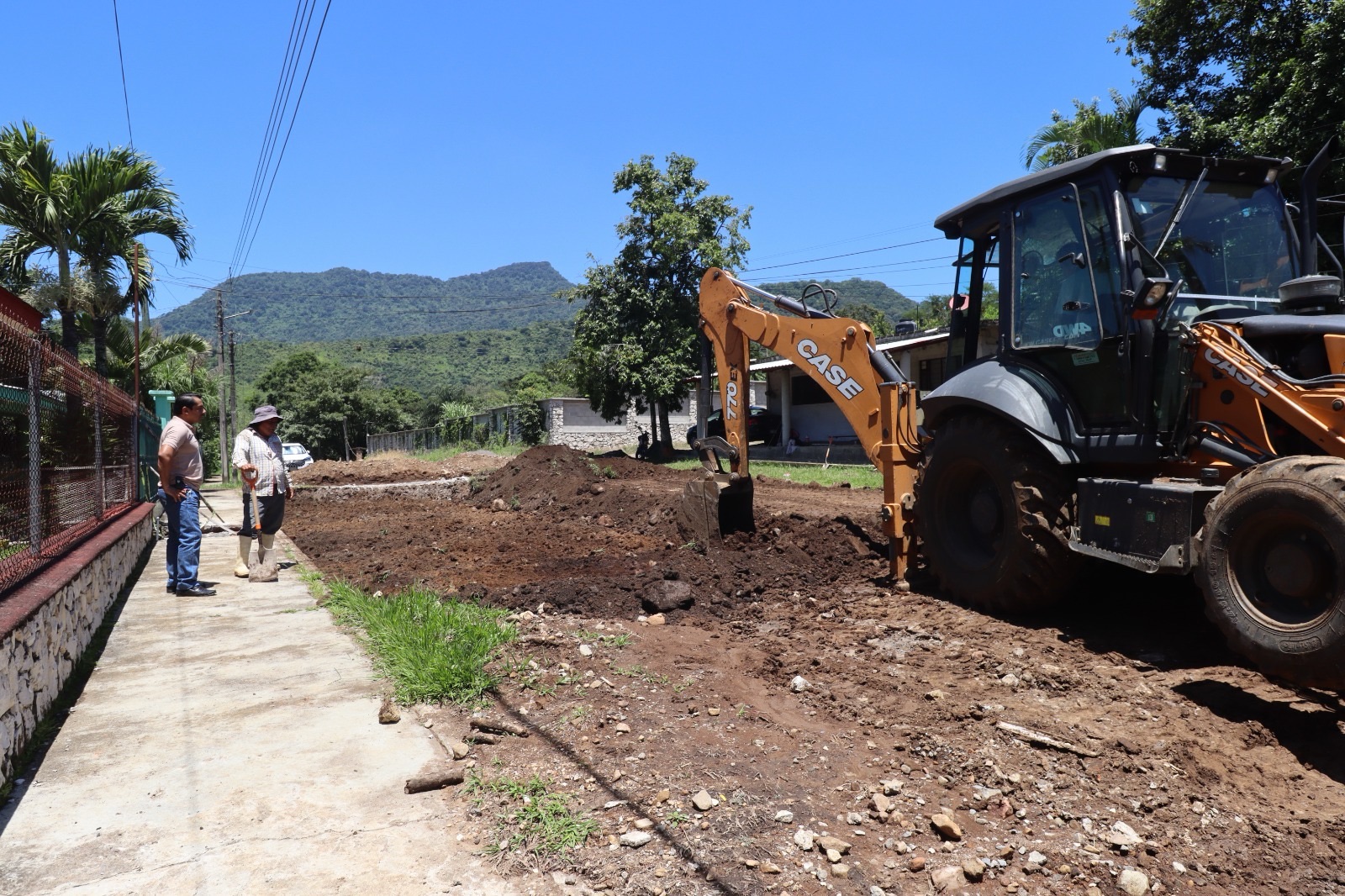 Con mejores calles avanza atención de rezago en infraestructura social de Villa Unión