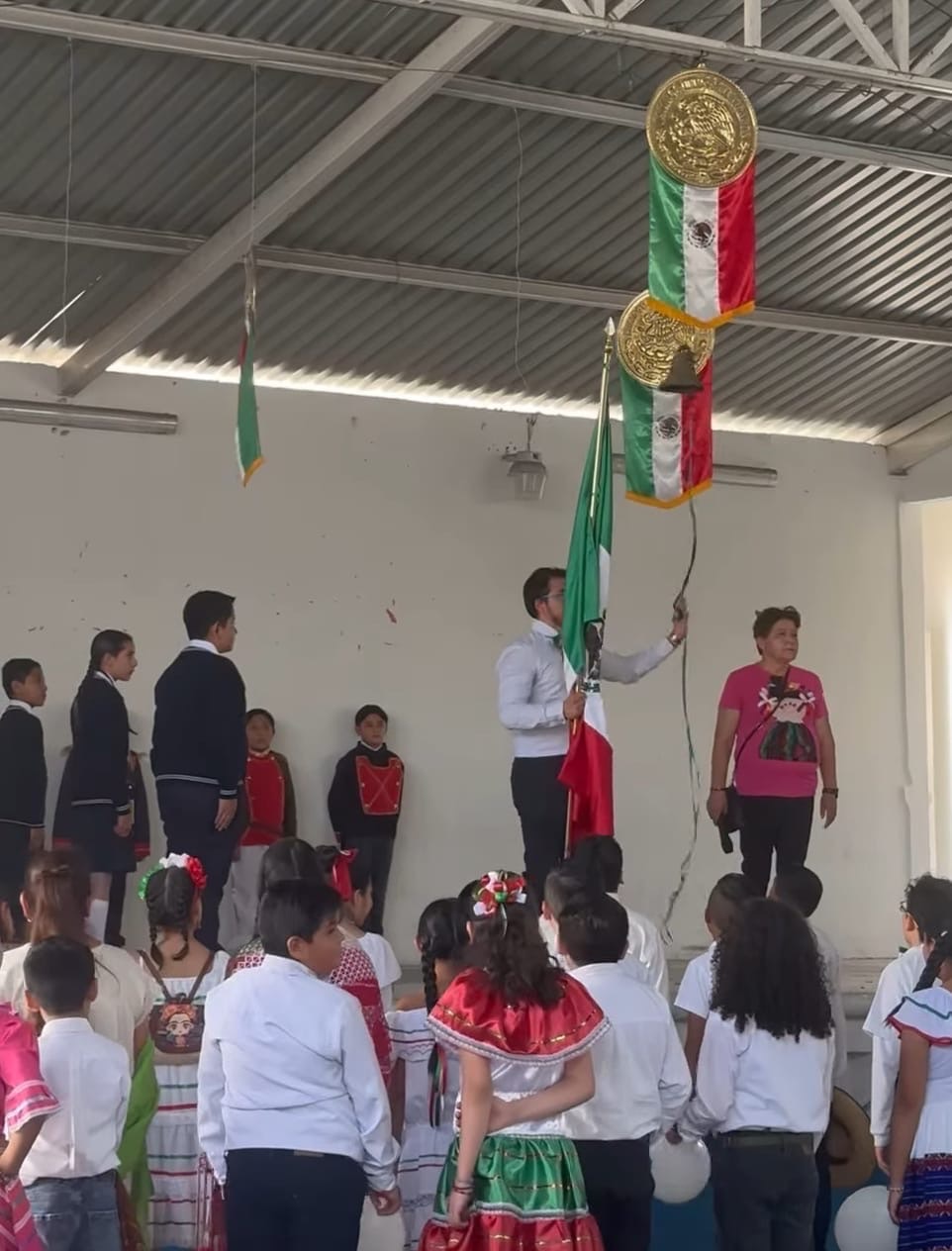 CONFIRMA SEV QUE NO HABRÁ PUENTE DEL 15 DE SEPTIEMBRE