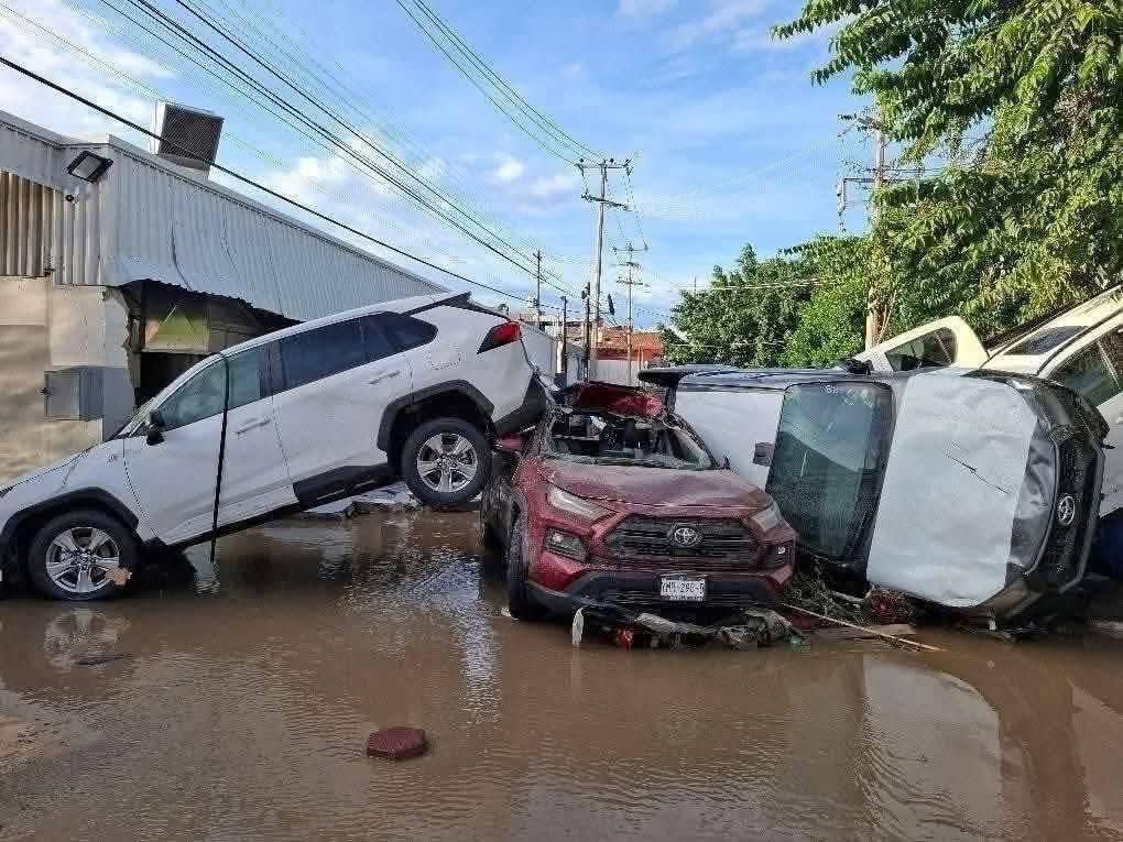 Van 29 muertos por inundaciones en el norte de Veracruz