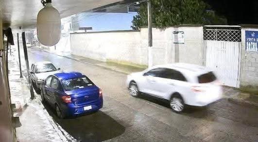 HOMBRES ARMADOS PLAGIAN A COMERCIANTE