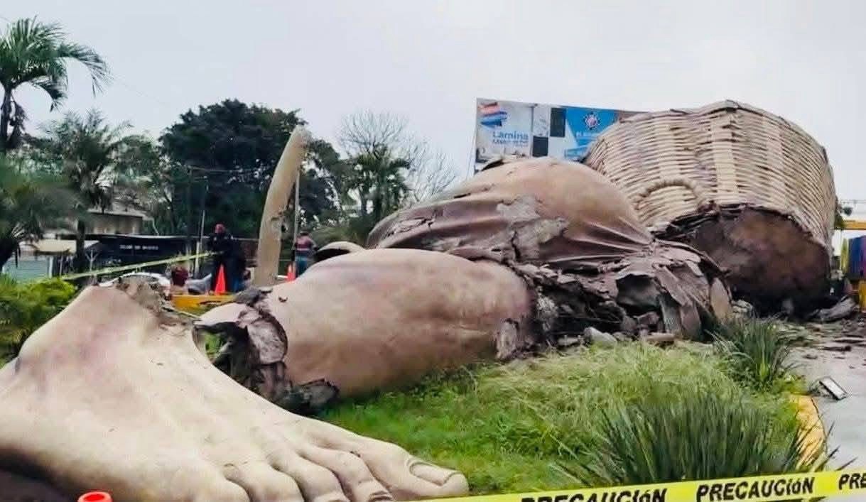 Se desploma el Colotero en Alamo, Veracruz; autoridades investigan causas