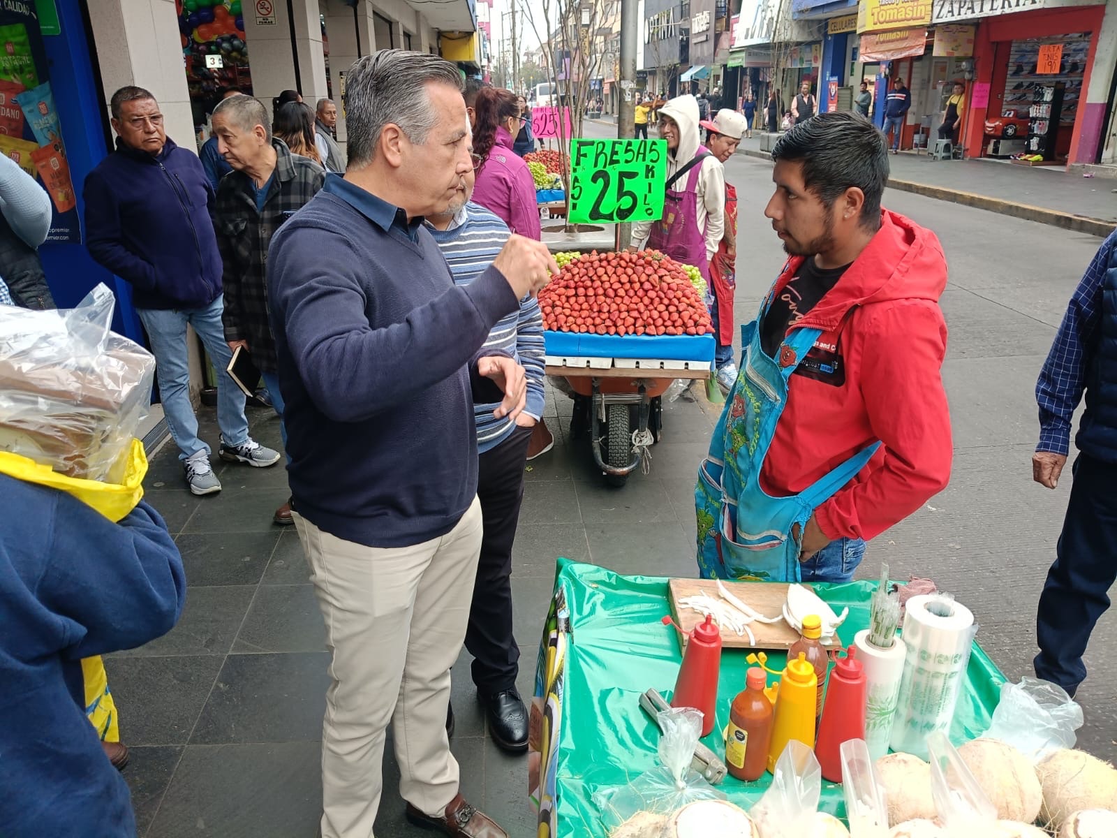 DAN ULTIMÁTUM A VENDEDORES AMBULANTES