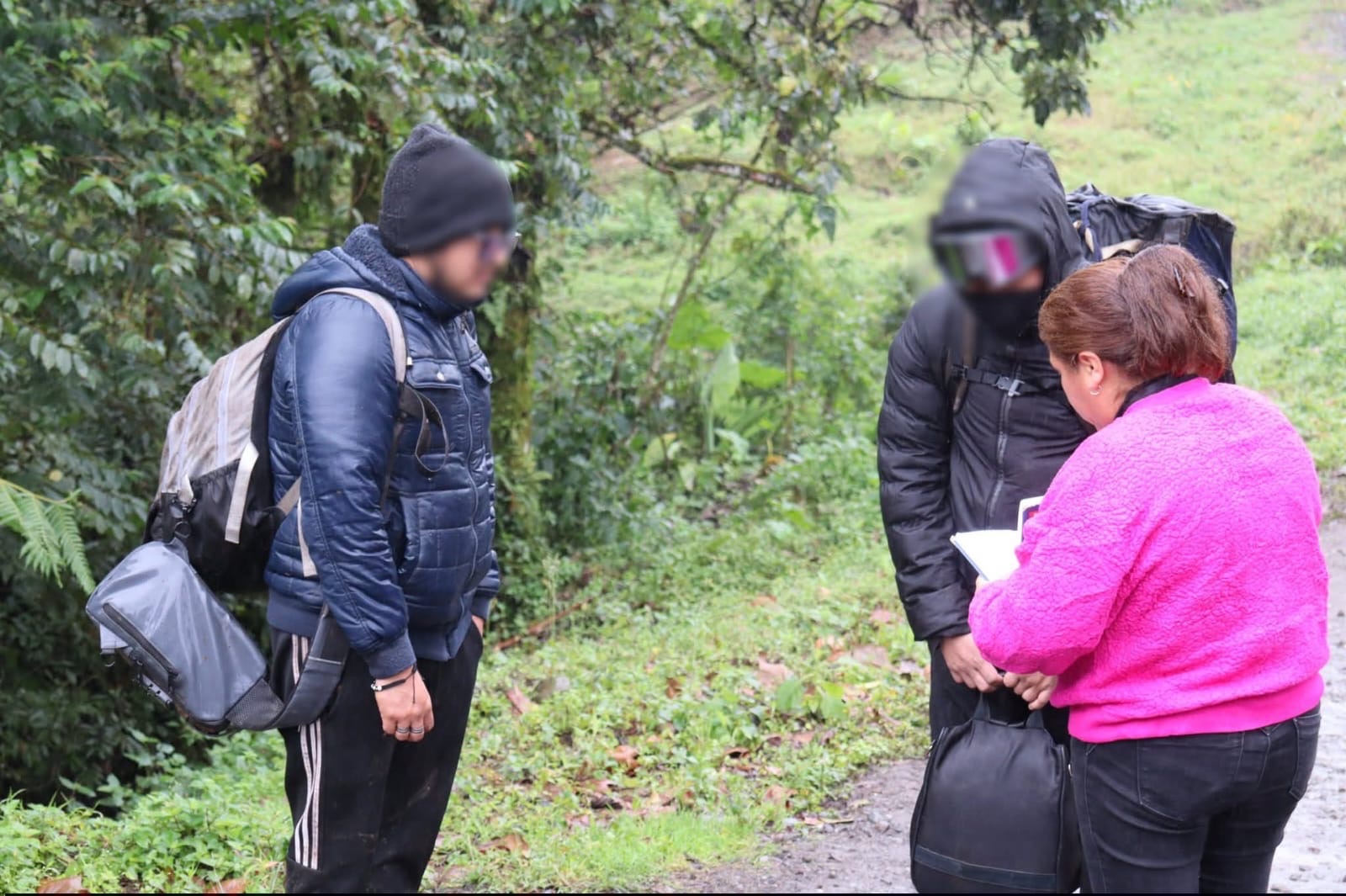 RESCATAN A MONTAÑISTAS EXTRAVIADOS EN EL CERRO