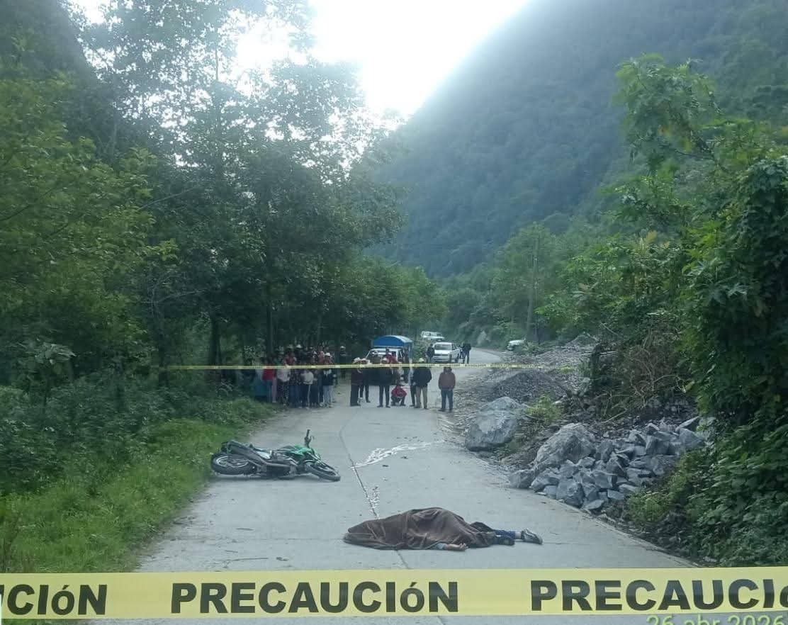 MUERE JOVEN AL DERRAPAR EN SU MOTOCICLETA