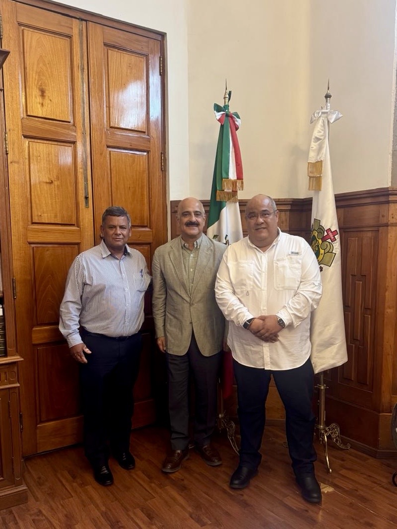 Alfonso Marín visita Secretaria de Gobierno, gestiona acciones en favor de Fortín.