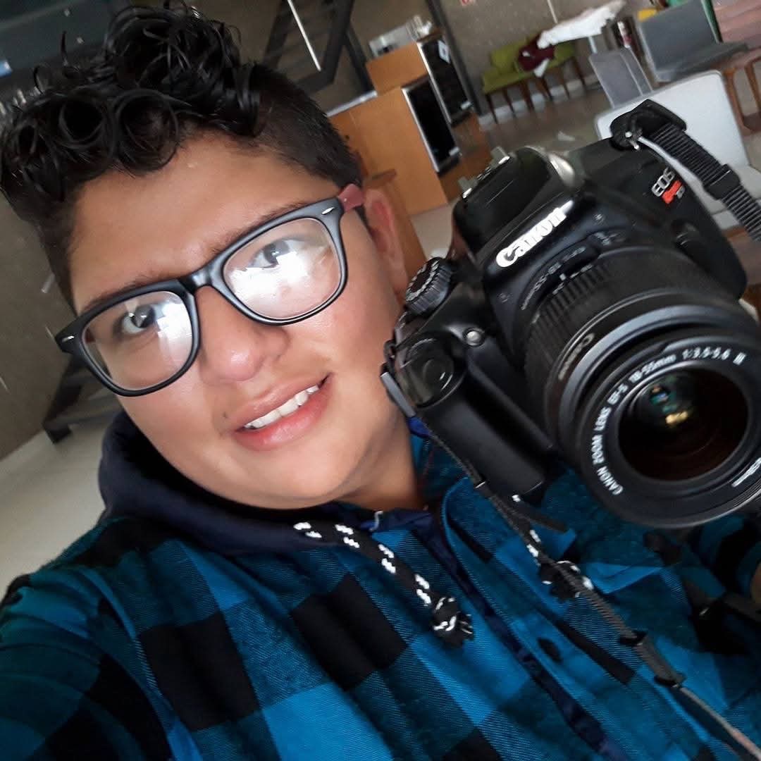 LIBERAN A PERIODISTA PLAGIADA