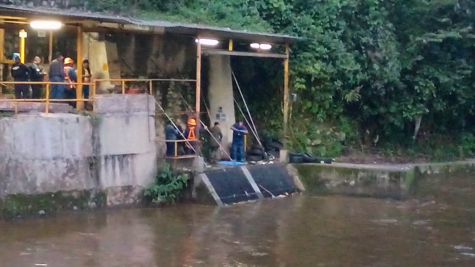 ENCUENTRAN CUERPO PUTREFACTO EN HIDROELÉCTRICA