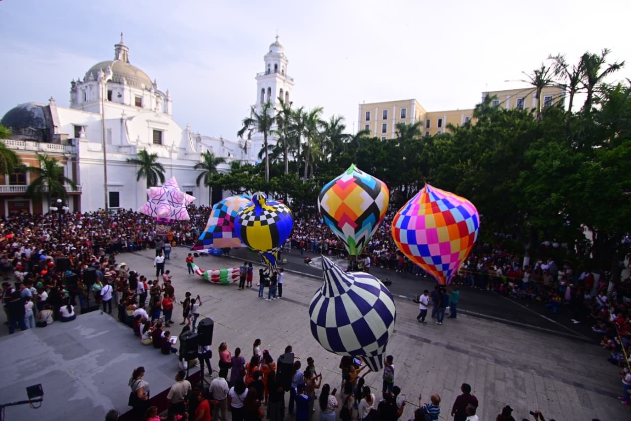 Presenta San Andrés Tuxtla su Festival Internacional del Globo 2026 en el puerto de Veracruz