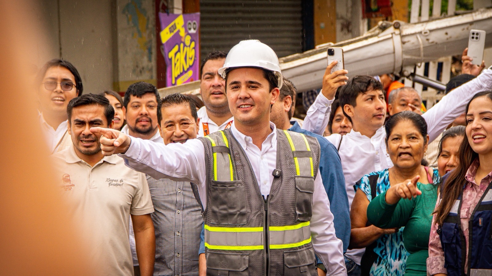 Gobierno de Rafa Fararoni da banderazo a transformación del bulevar 5 de febrero de San Andrés Tuxtla
