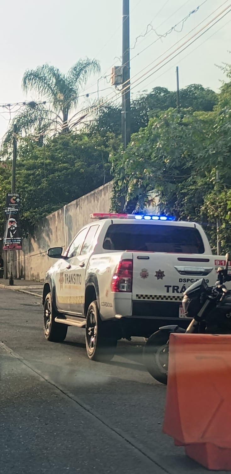 ACUSAN ABUSO DE AUTORIDAD POR ELEMENTOS DE TRÁNSITO Y POLICÍA